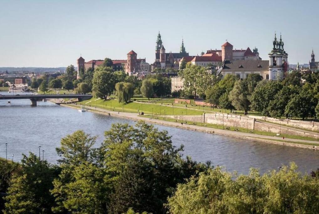 Premium Apartment For Old Town & Jewish Quarter - Balcony Plus Pool Onsite Kraków Zewnętrze zdjęcie