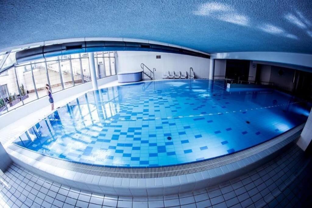 Premium Apartment For Old Town & Jewish Quarter - Balcony Plus Pool Onsite Kraków Zewnętrze zdjęcie