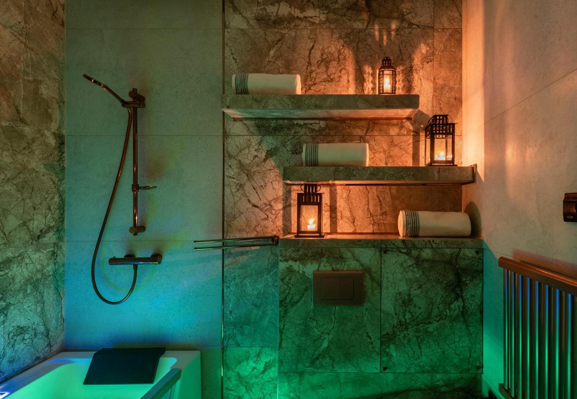 Premium Apartment For Old Town & Jewish Quarter - Balcony Plus Pool Onsite Kraków Zewnętrze zdjęcie